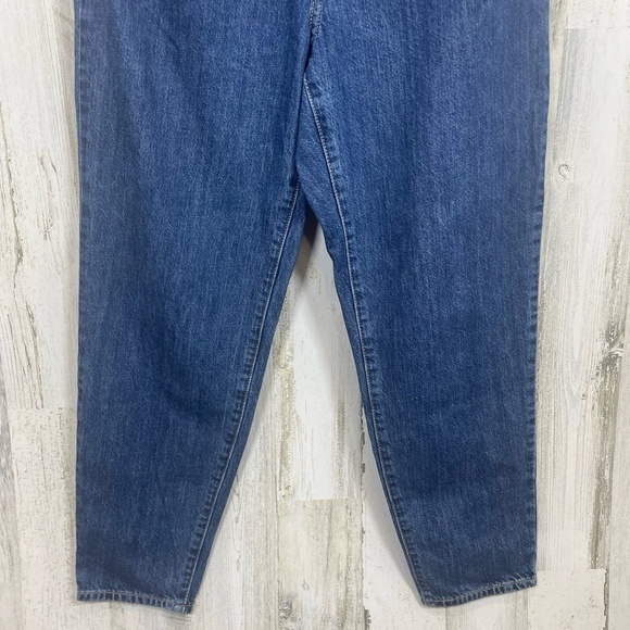 Levi's Jeans High Rise Paperbag Jeans size 28 Blue Denim Tapered Relaxed Casual - Picture 4 of 9